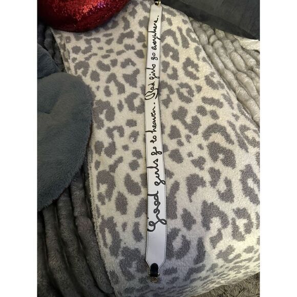 Add on bag/purse/pocketbook novelty strap black white bad girls - Picture 3 of 4